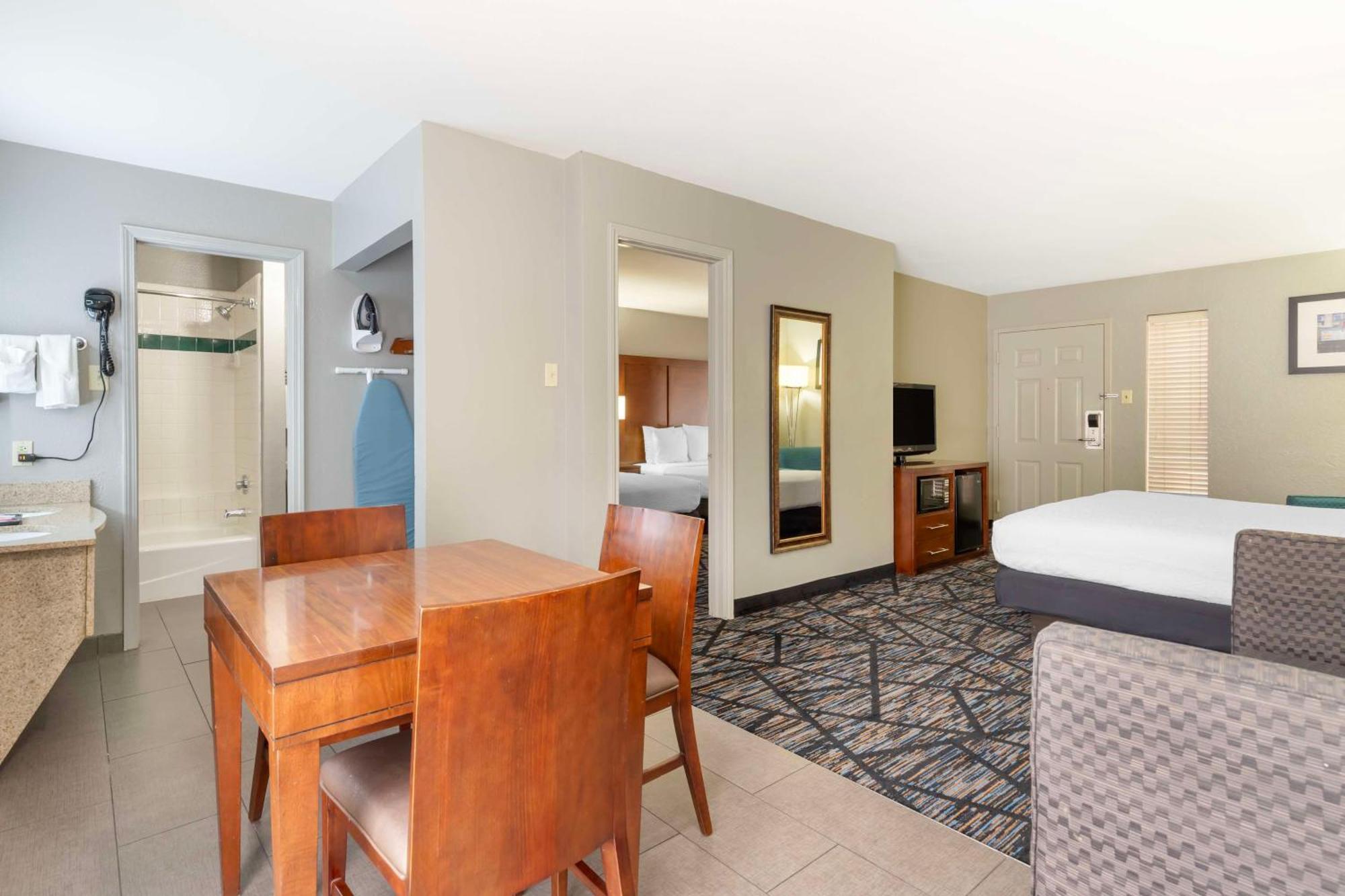 Best Western Near Lackland Afb Seaworld Сан-Антонио Экстерьер фото