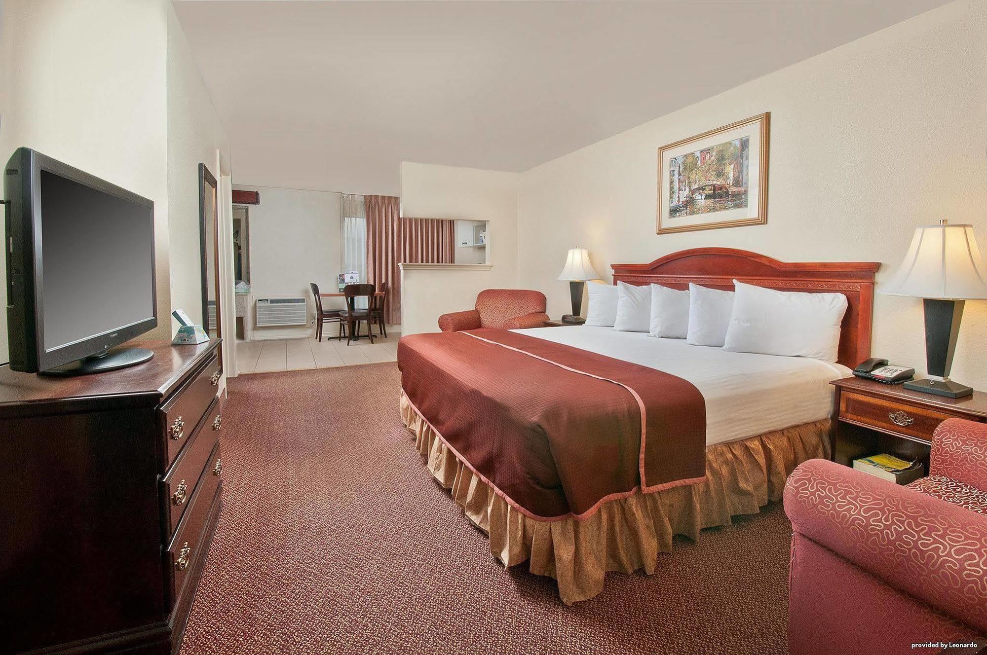 Best Western Near Lackland Afb Seaworld Сан-Антонио Номер фото